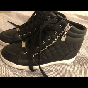 Guess platform sneakers - size 9